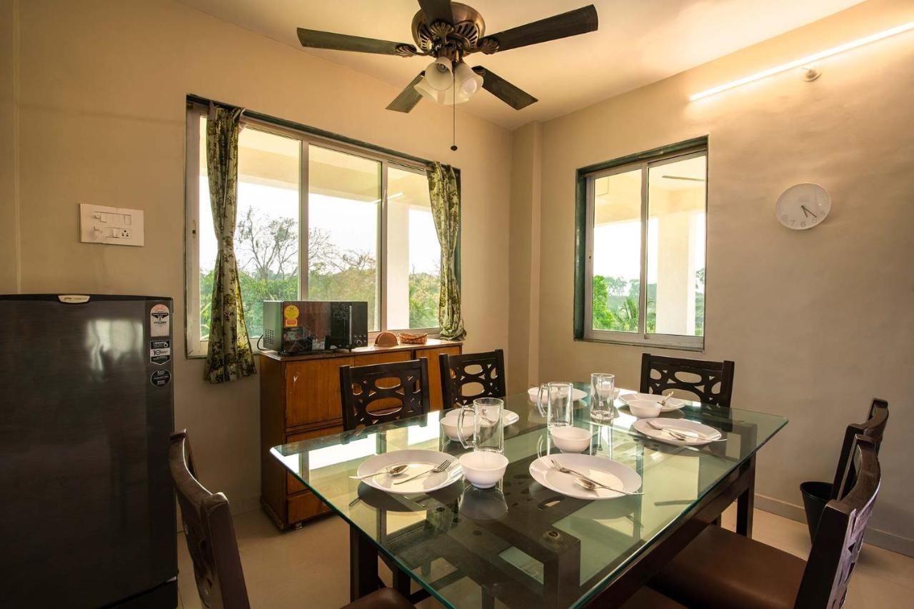 Aqua & Sage By Stayvista - Riverside Villa With Pool & Terrace Karjat Exterior foto