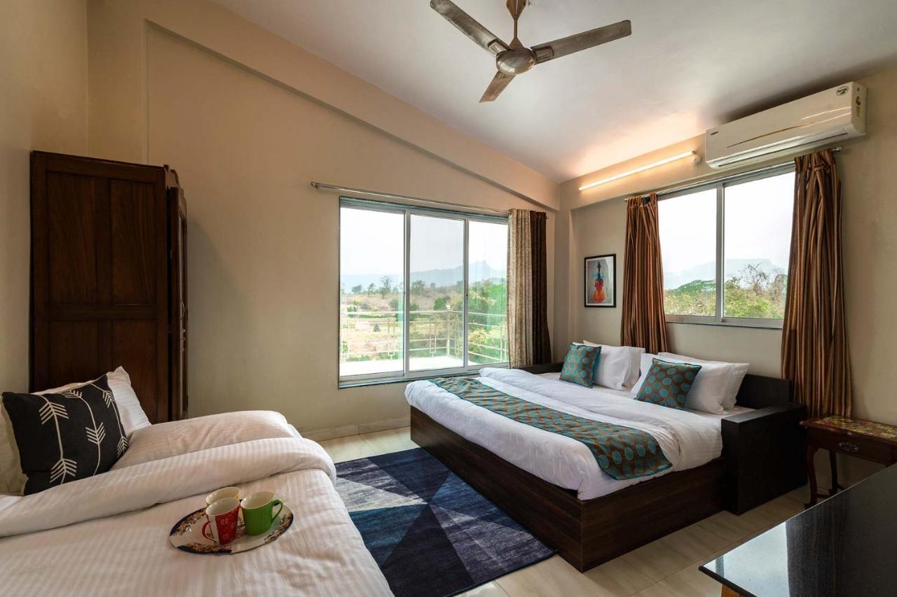 Aqua & Sage By Stayvista - Riverside Villa With Pool & Terrace Karjat Exterior foto