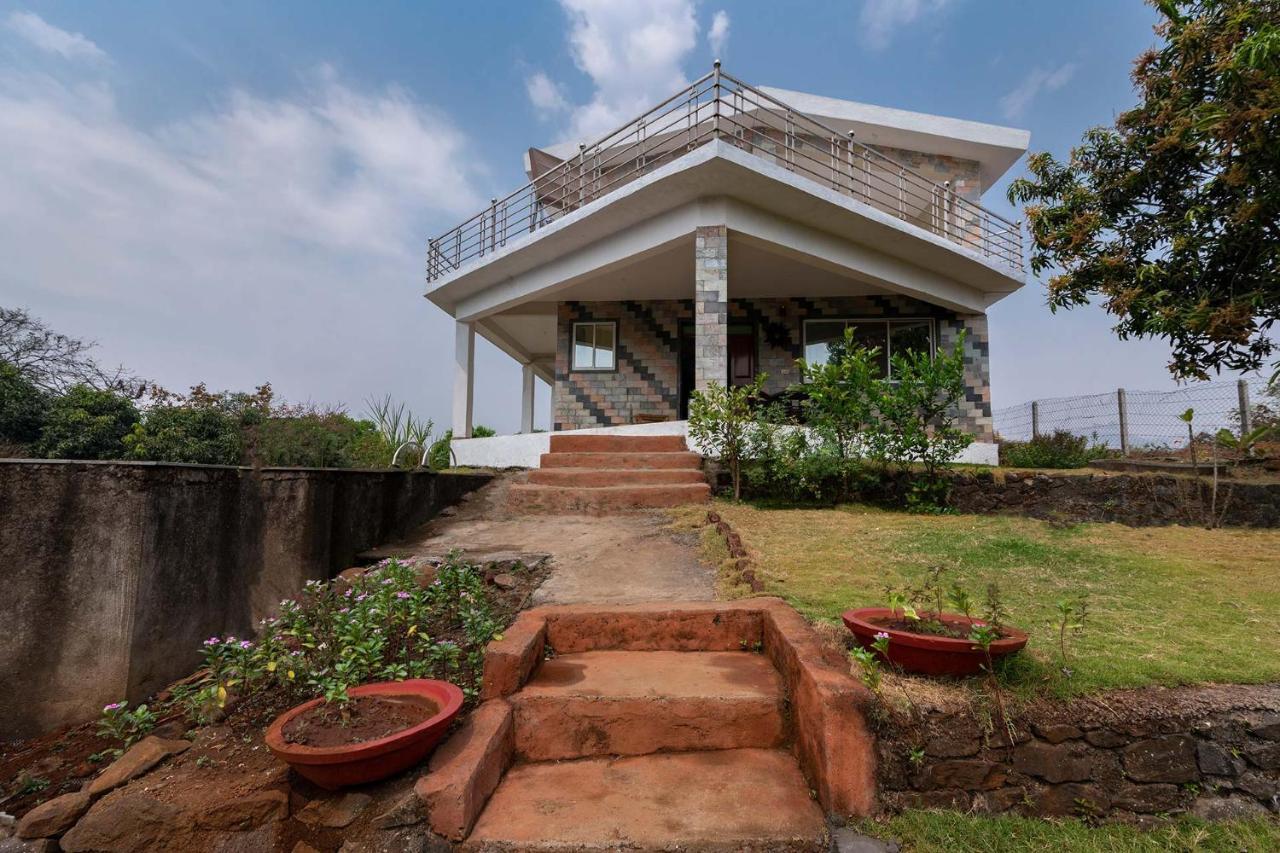 Aqua & Sage By Stayvista - Riverside Villa With Pool & Terrace Karjat Exterior foto